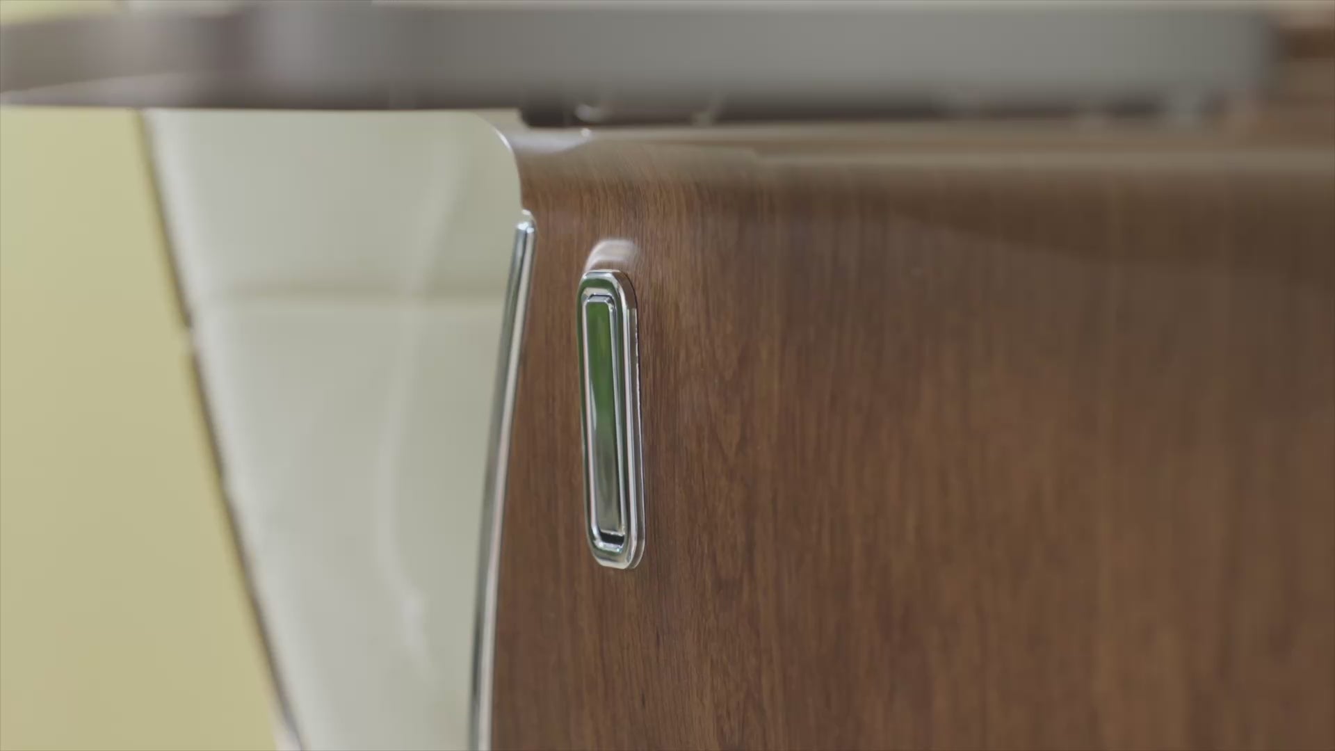 PRIVÉ Lounge's Purse Hanger