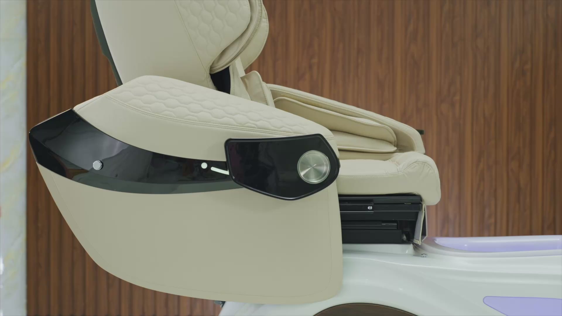 Liberté Pedicure Chair's Sliding Arm-rest Video